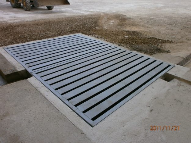 Construcción de arqueta de decantación en la cantera Tejas - Dobra