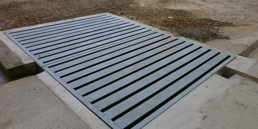 Construcción de arqueta de decantación en la cantera Tejas - Dobra