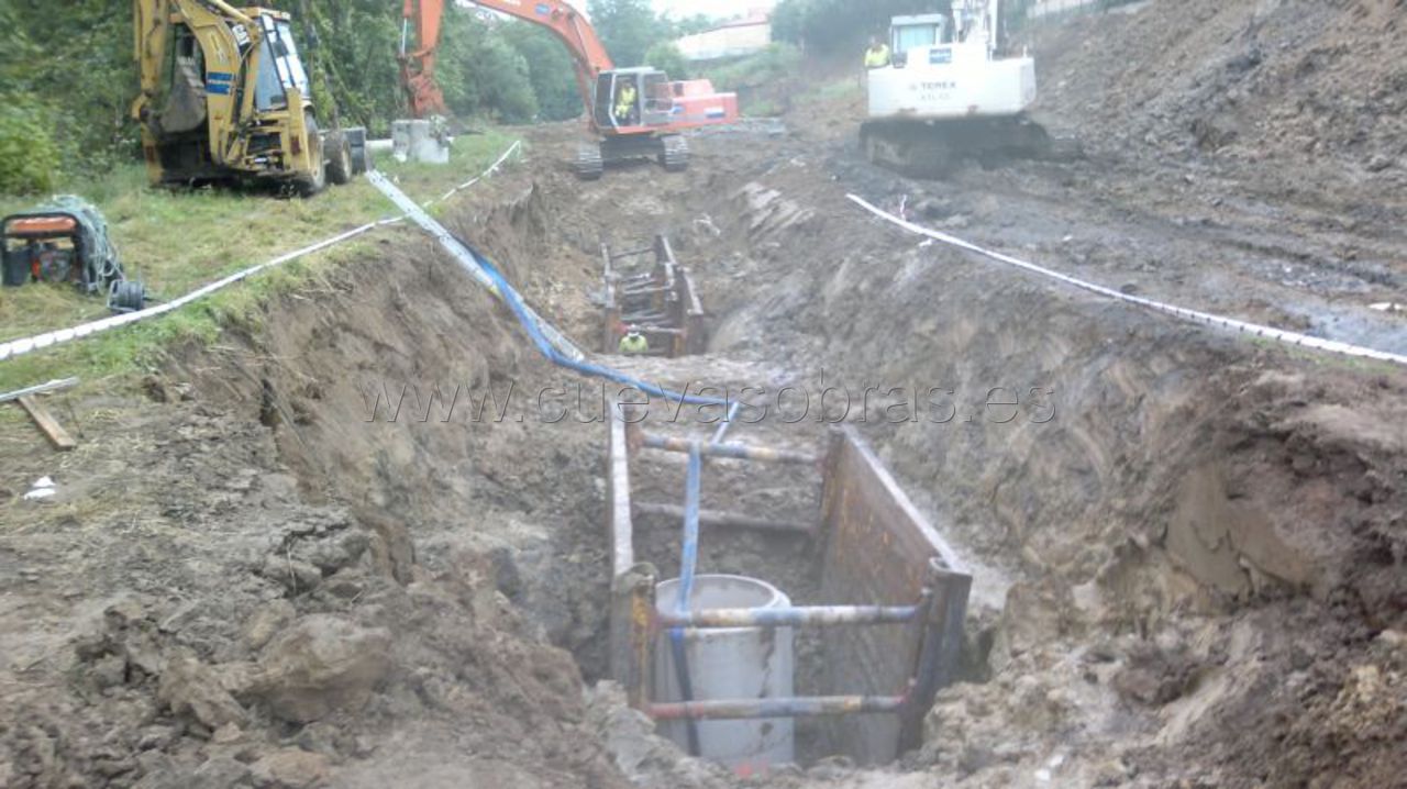 Trabajos subcontratados por la empresa OXITAL para la ejecución del proyecto “Saneamiento Campiazo” en Beranga, Cantabria.