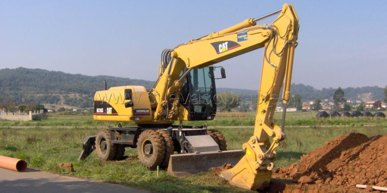 Construcción del sistema de colectores de saneamiento en Camargo