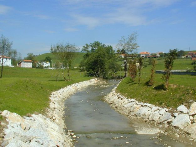 Obra de emergencia para la rehabilitación del dominio público hidráulico y recuperación de las condiciones hidráulicas y sanitarias en corrientes fluviales y sistemas de las cuencas de los ríos: Asón