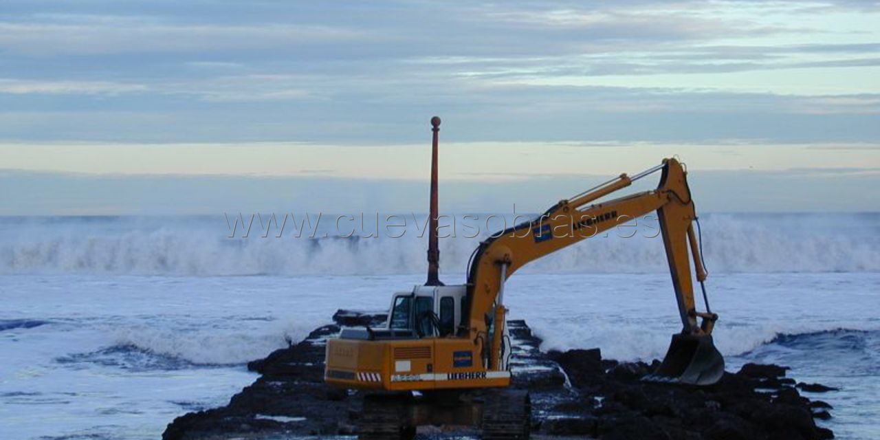 Rehabilitación y refuerzo del espigón este de la ría de San Martín