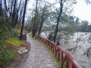 Construcción de sendas fluviales en Cantabria